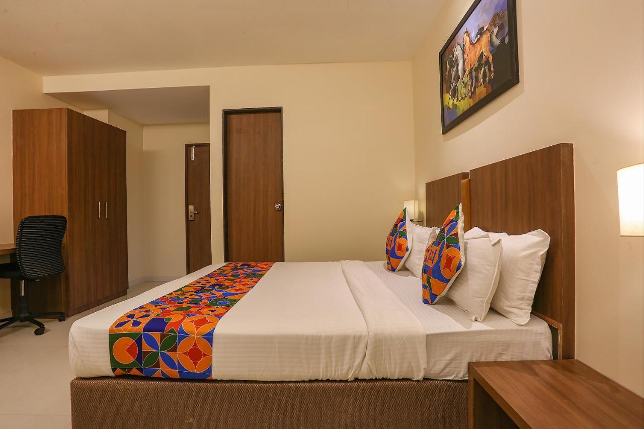 Fabhotel Royal International Mumbai Eksteriør bilde